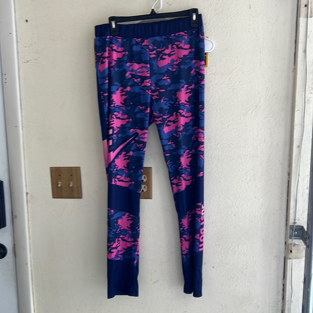 Women Nike 2 pcs active wear size XL